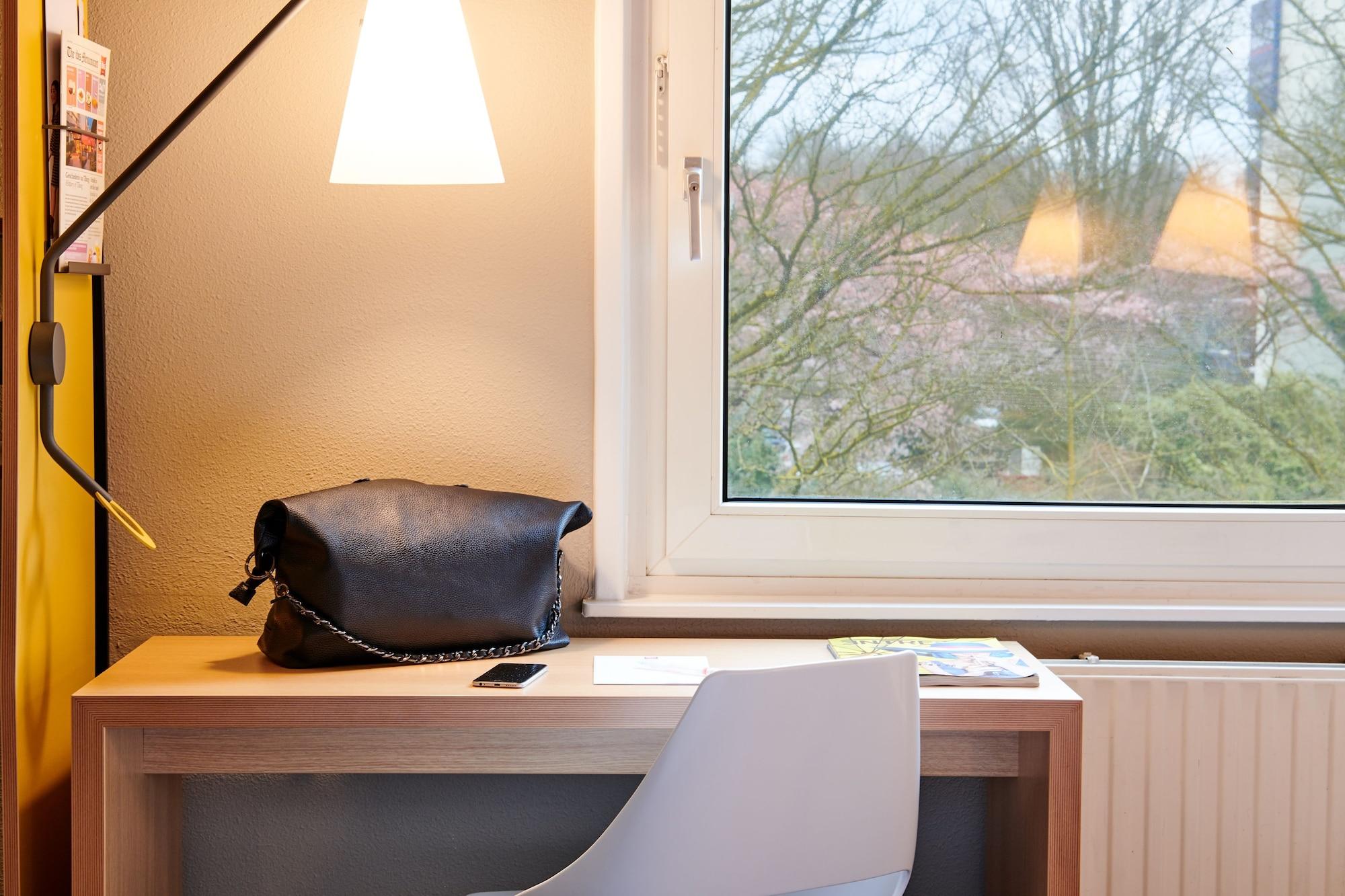 Ibis Tilburg Exterior foto