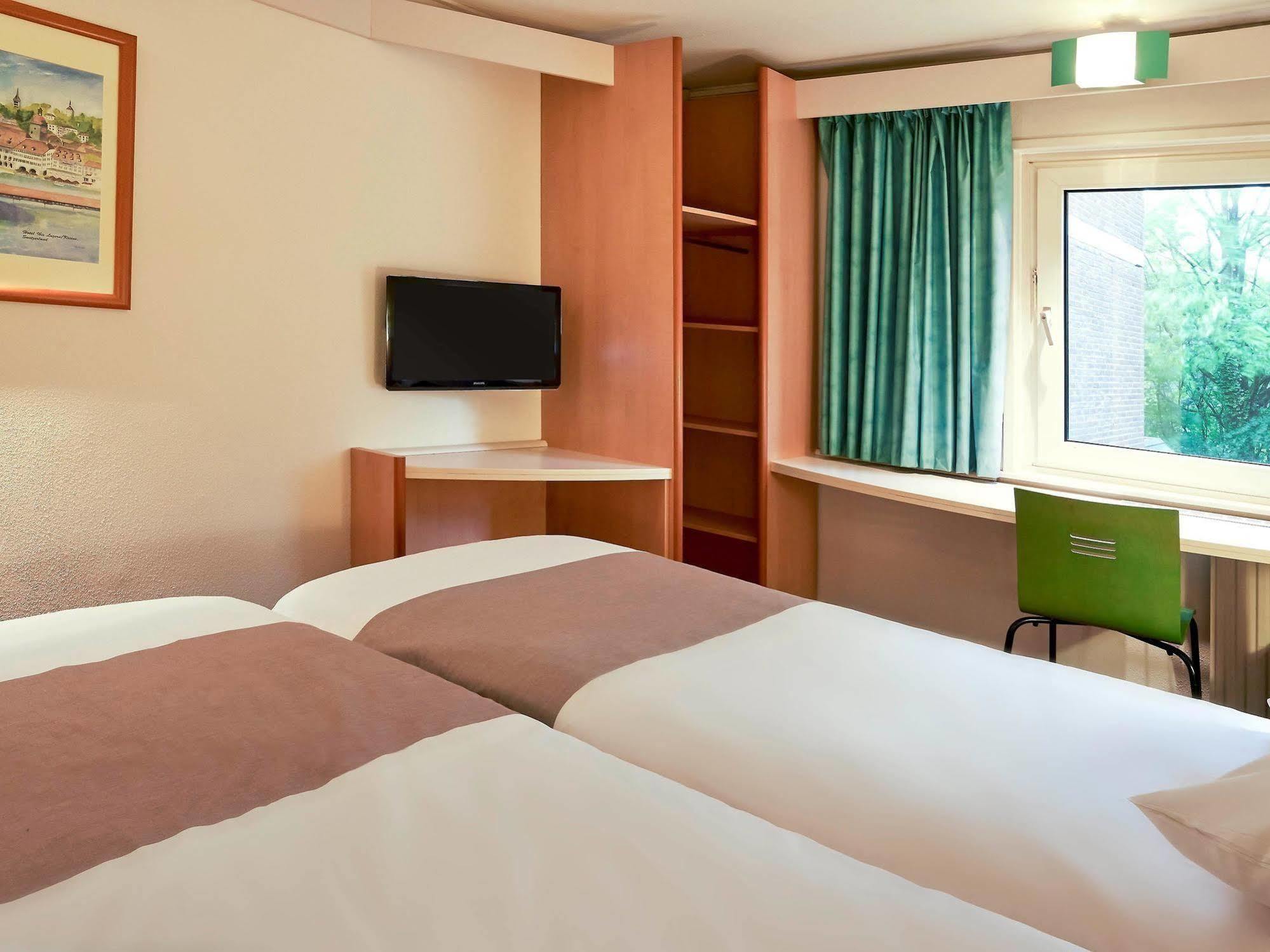 Ibis Tilburg Exterior foto